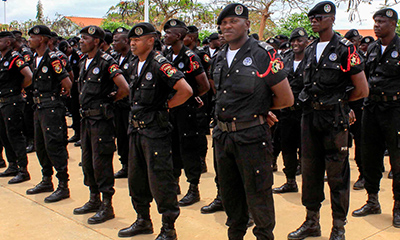 Police wll equipped in uniforms