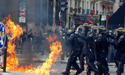 Police riot control suit